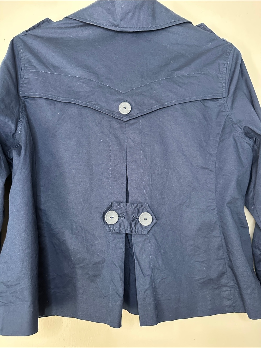 Women's Navy Button-Front Lightweight Jacket - Picture 5 of 7